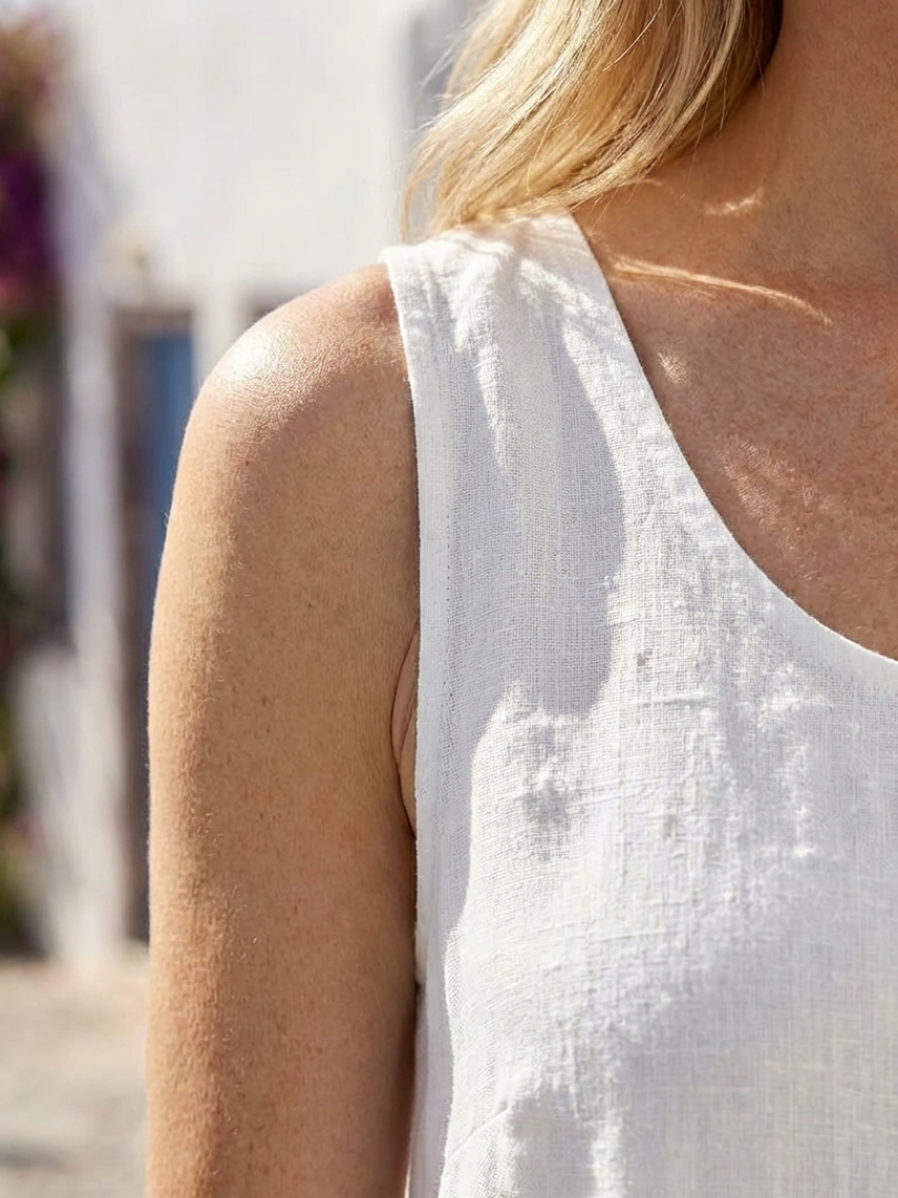 Ismera | Sleeveless Round Neck Midi Dress