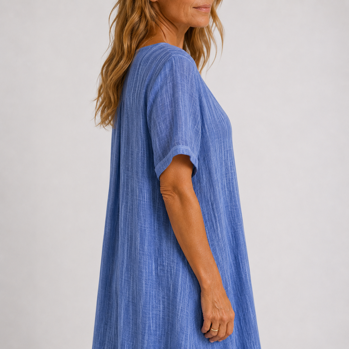 Giuliana | Elegant Flowing Maxi Dress