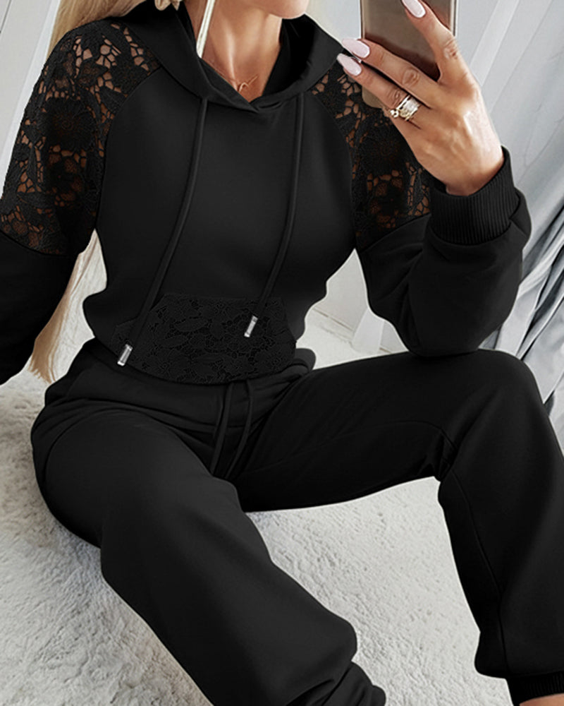 2 Pieces Outfit Guipure Lace Spliced Kangaroo Pocket Drawstring Hoodie Sweatshirt and Drawstring Elastic Waist Jogger Sweatpants Set